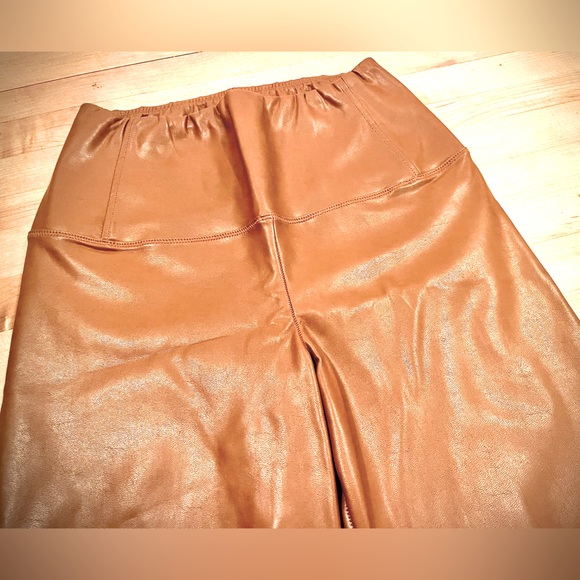 Aritzia Wilfred Free Daria ankle length vegan leather pants size small. Rich tan - Picture 1 of 8